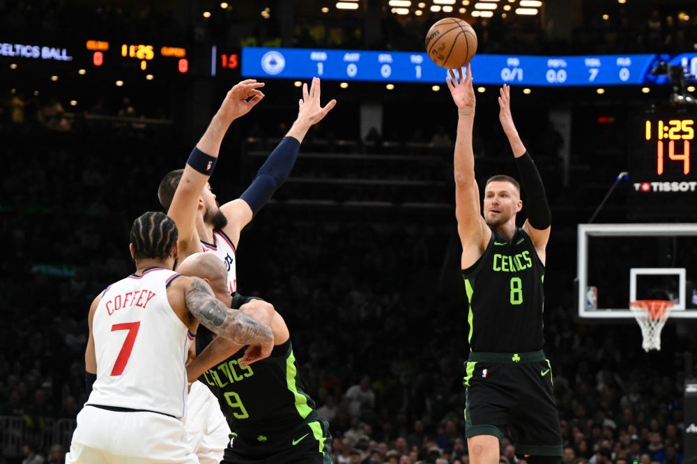 必须保持警 必须保持警