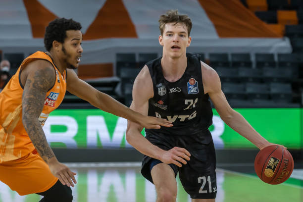 暴露无遗 暴露无遗