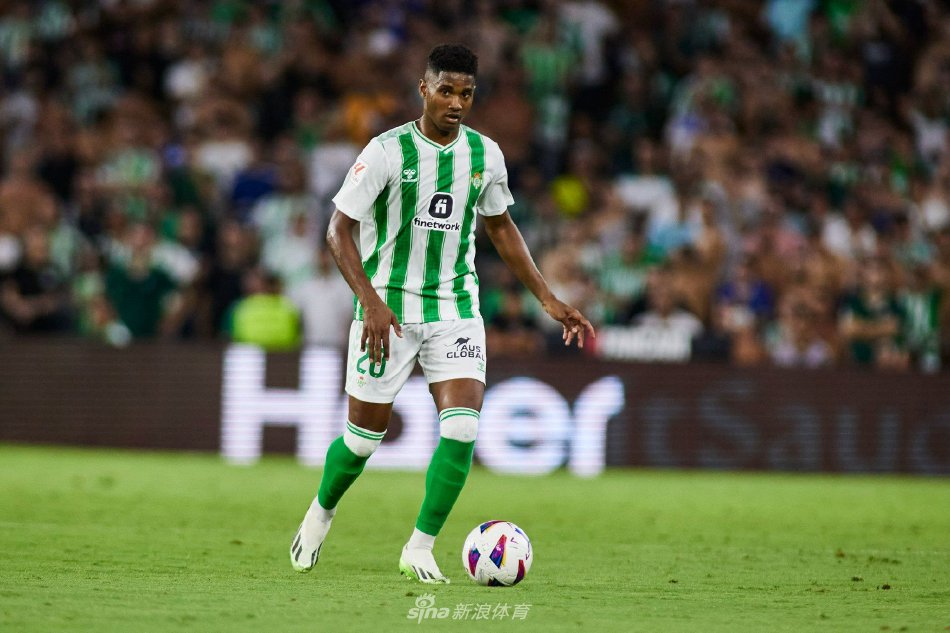 中场进行调 中场进行调